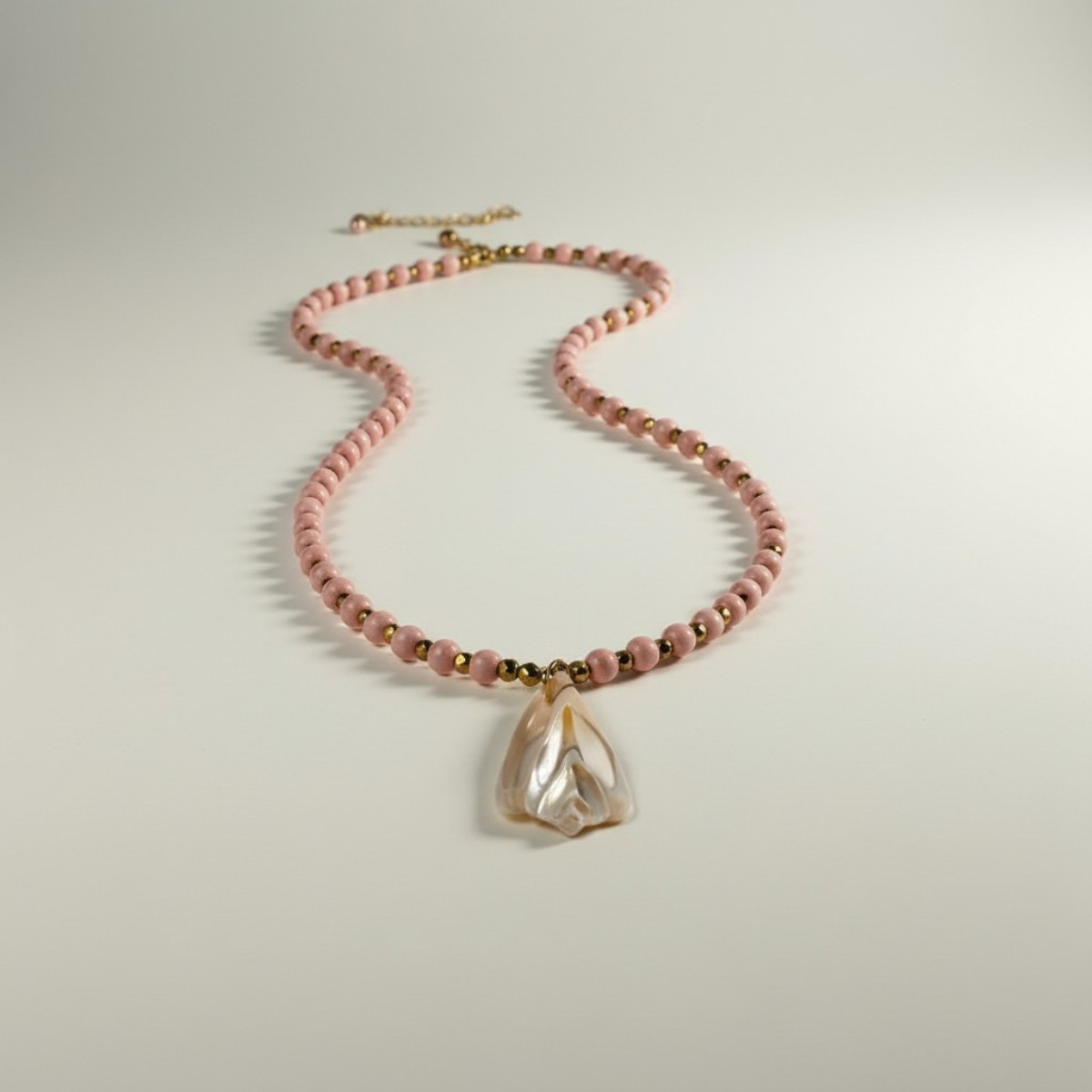 66 🌸 Κολιέ “Lina” με ροζ φυσική πέτρα - Image 1